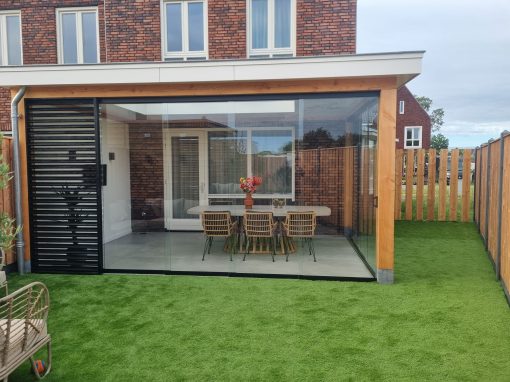 Veranda  Douglas met Shutters en glazen schuifdeuren Gemert 1